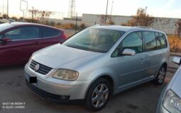 VOLKSWAGEN-Touran Versione 2.0 TDI 136CV Trendline